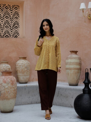 Yellow Floral Print V Neck Top With Trousers Set For Woman
