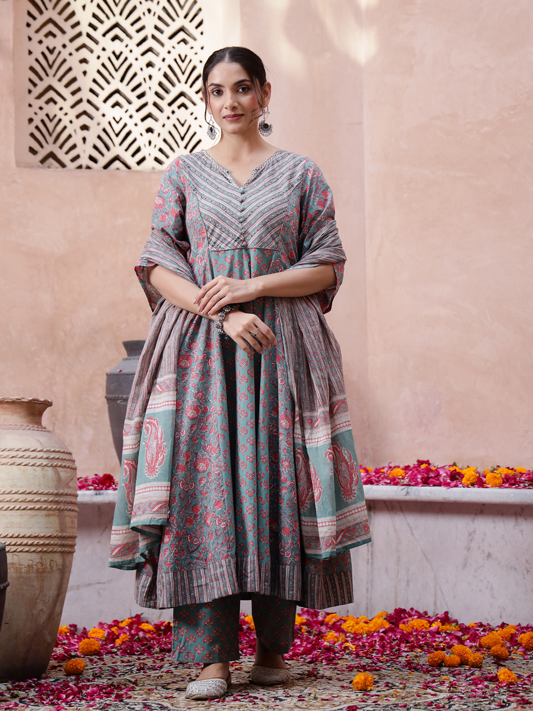 Green Floral Print V-Neck Kurta Set For Women