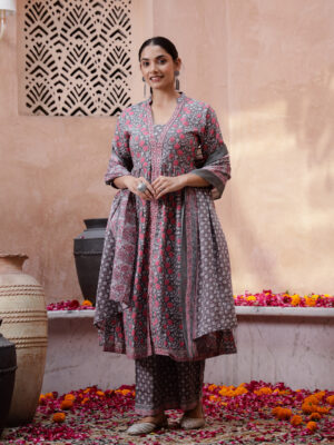 Green V-Neck Floral Printed Pure Cotton A-Line Kurta With Trousers & Dupatta