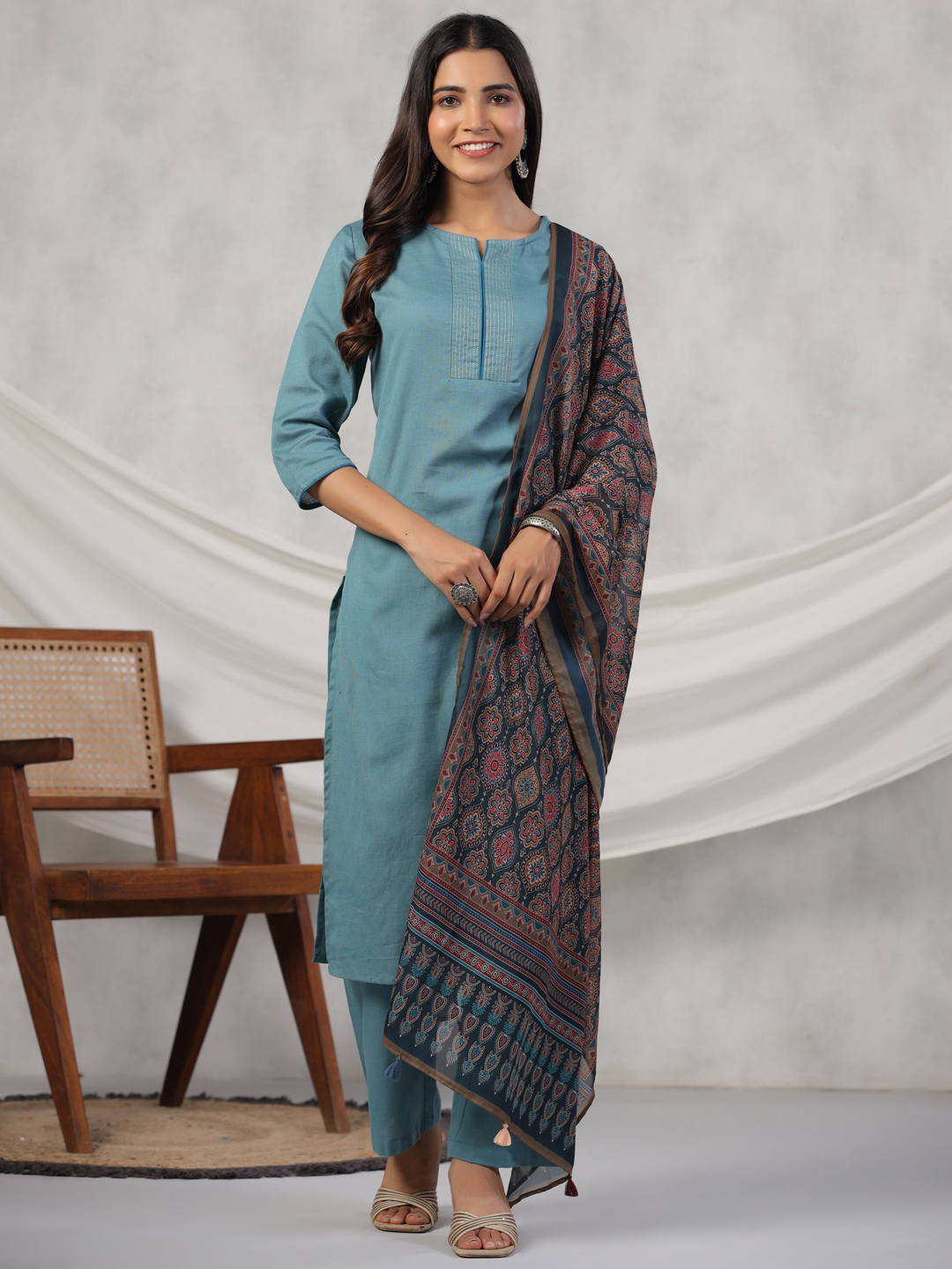 Blue Round Neck Solid Print Cotton Kurta Set For Women