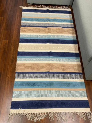 Multicolor Hand-Woven 100% Cotton Rug (4X6 ft)