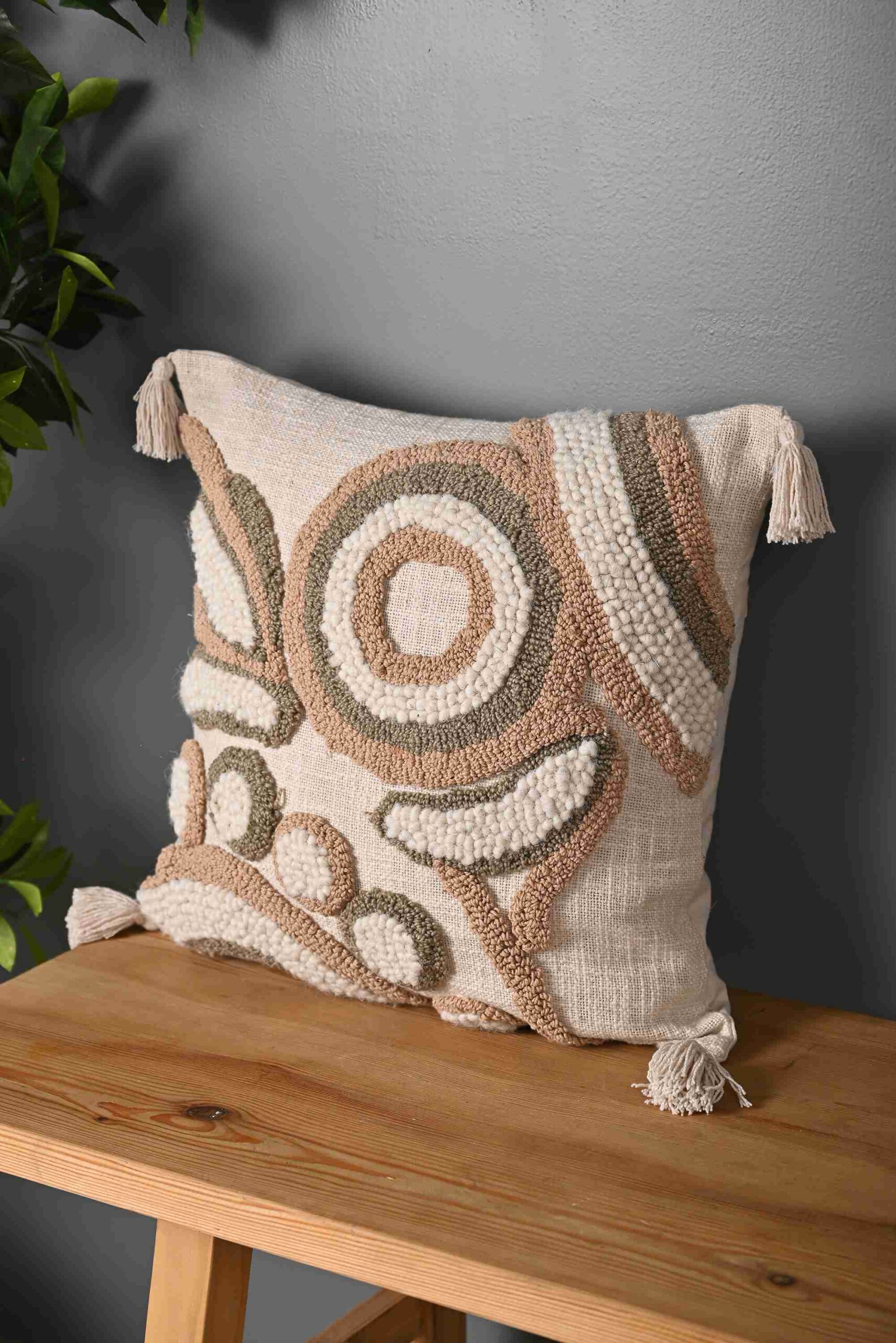Beige Color Truffted Cotton Cushion Cover