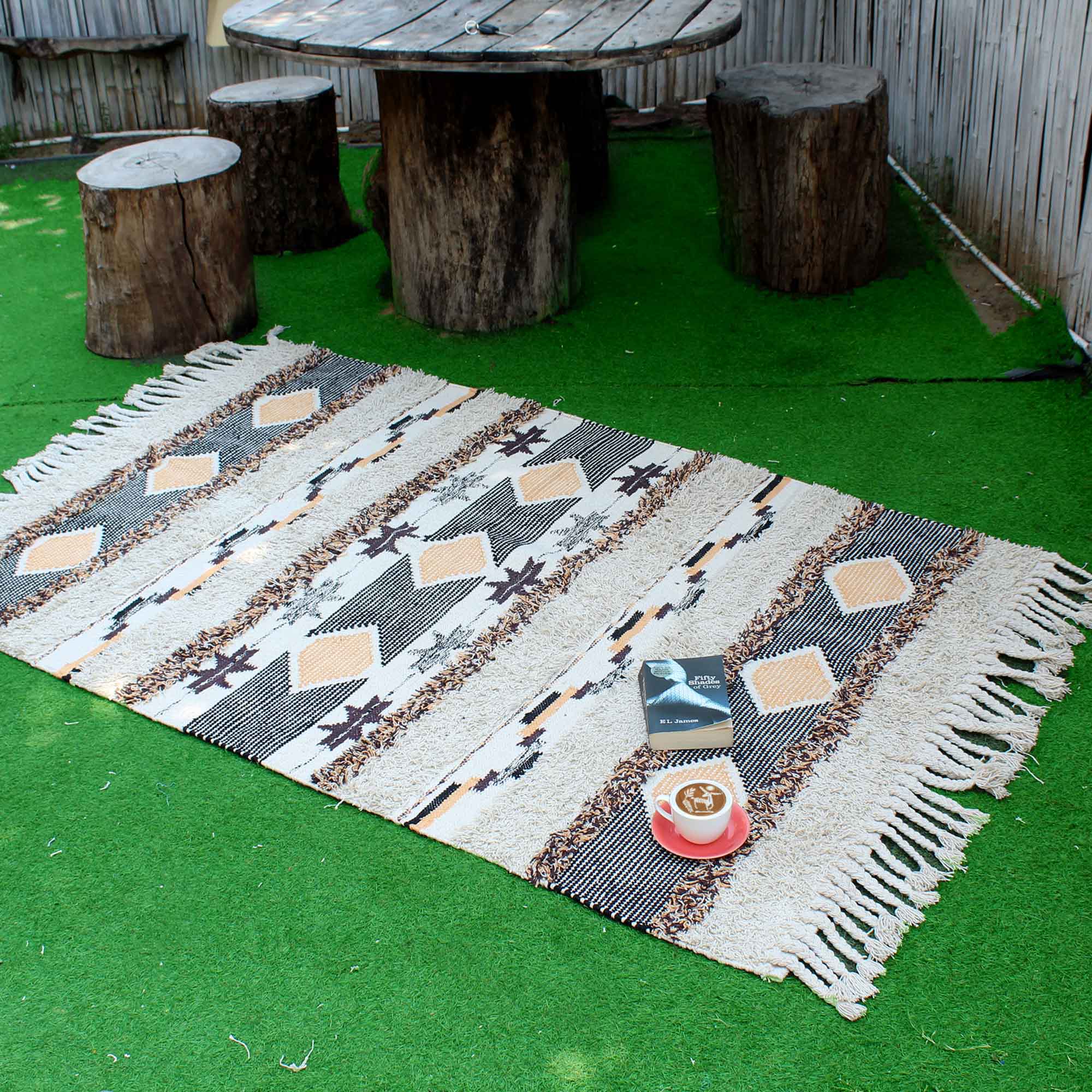 Beige Tribal Diamond Print Cotton Rug With Tassels