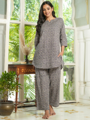 Grey V-Neck Geometric Pure Cotton Night Suit For Women