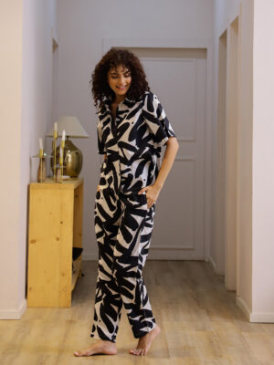 Shirt Collar Abstract Pure Cotton Night Suit For Women