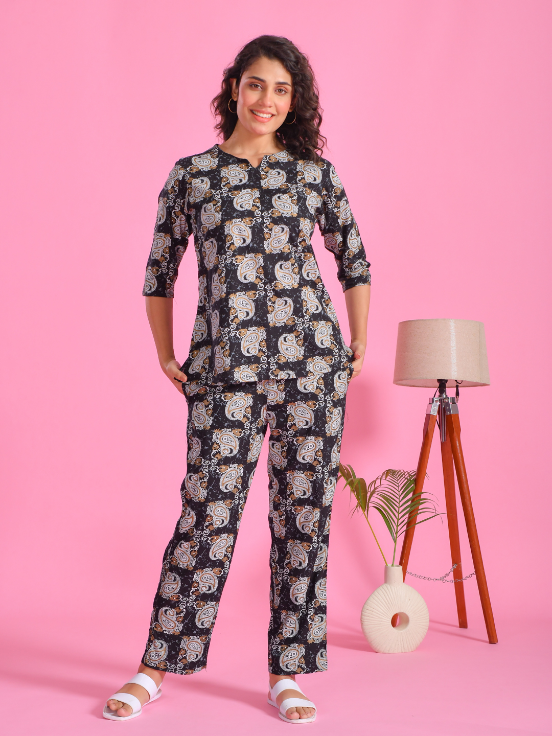 Black Floral Round Neck Viscose Rayon Night Suit For Women
