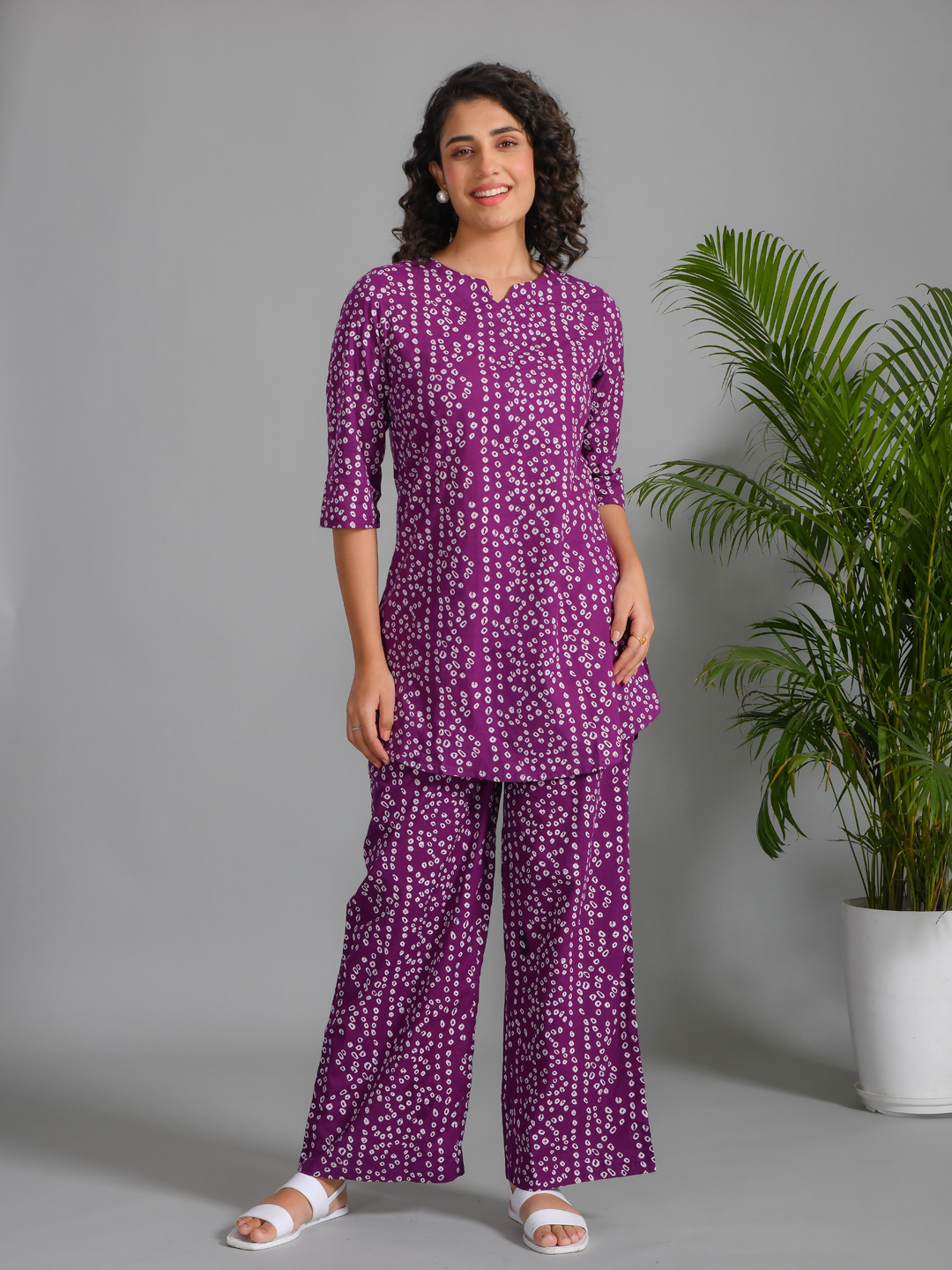 Purple Solid V-Neck Pure Cotton Night Suit For Women