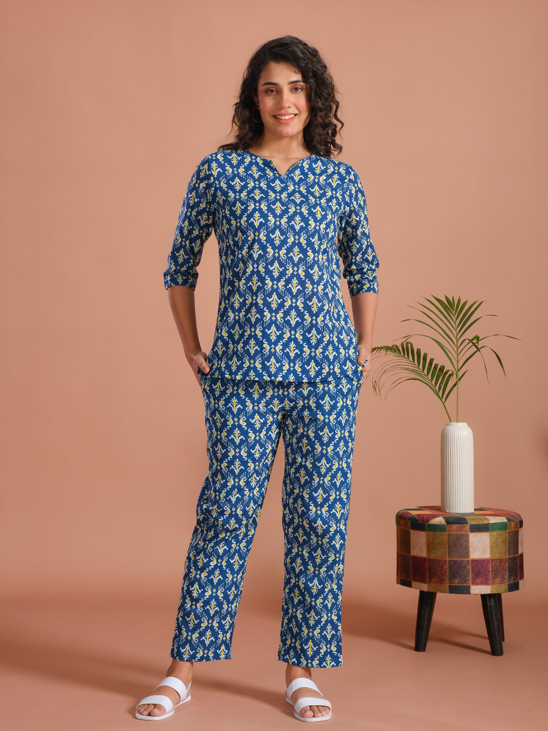 Blue Round Neck Floral Printed Cotton Night Suit For Women