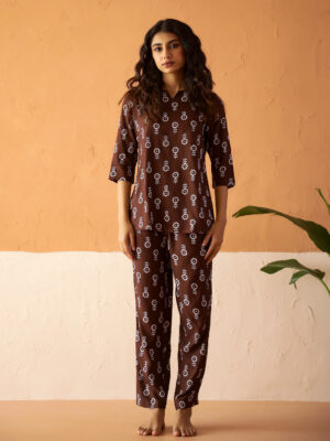 Magenta Round Neck Viscose Rayon Printed Ethnic Motifs Night Suit for Women