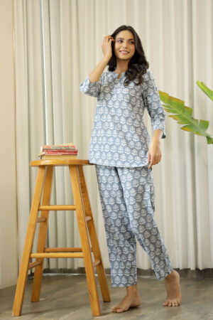 White Squared Geometric Printed Cotton Cushion Cover With Elegant Design