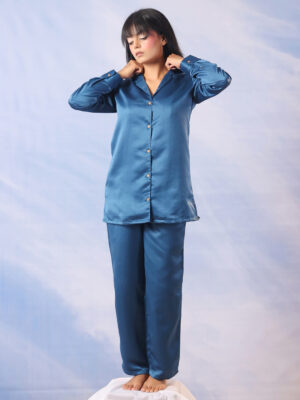 Blue Solid Lapel Collar Pure Silk Night Suit For Women