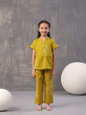 Yellow Bird Print Round Neck Cotton Night Suit For Kids