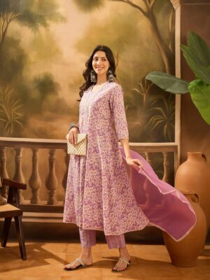 Lavender Pure Cotton V-Neck Kurta Set For Women